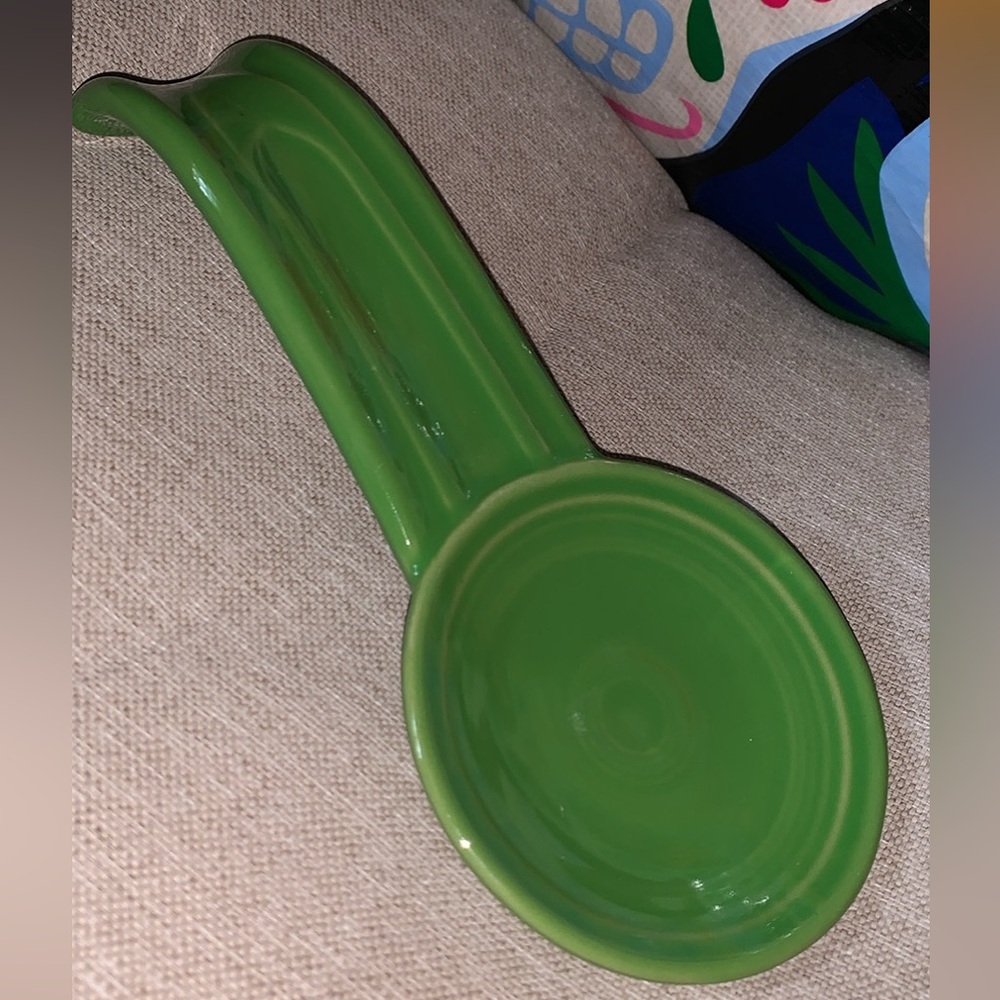 FIESTA SHAMROCK SPOON REST RETIRED